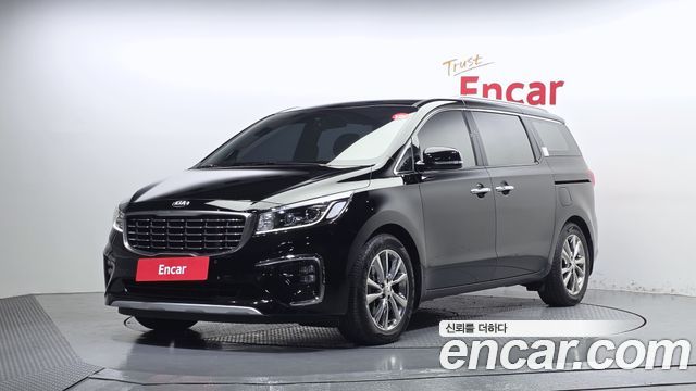 Kia Canival 2020 — photo 1