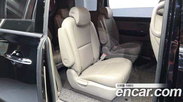 Kia Canival 2020 — photo 18