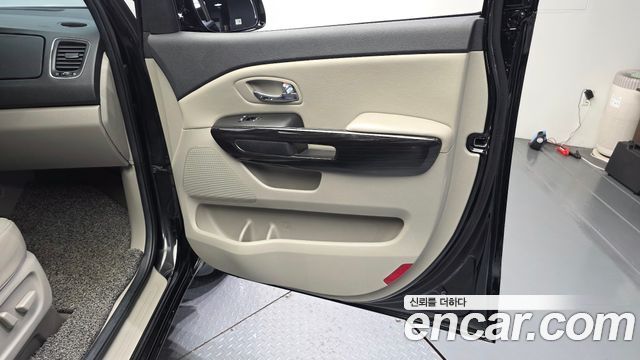 Kia Canival 2020 — photo 15