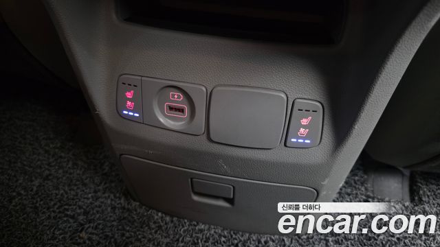 Kia Canival 2020 — photo 27