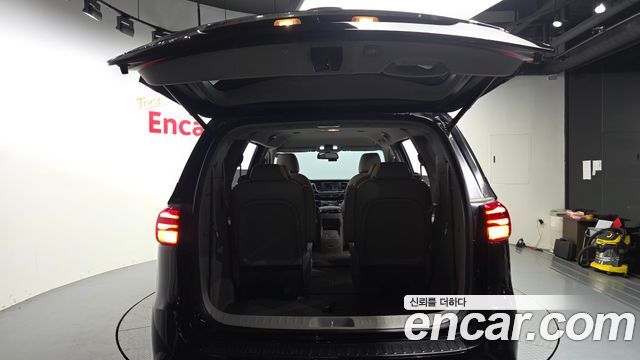 Kia Canival 2020 — photo 32
