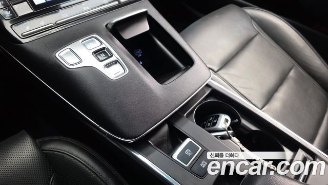 Hyundai Grandeur 2023 — photo 9