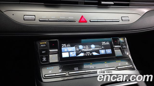 Hyundai Grandeur 2023 — photo 17