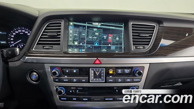Genesis G80 2017 — photo 21