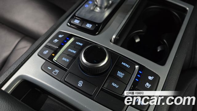 Genesis G80 2017 — photo 24