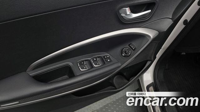 Hyundai Santafe 2015 — photo 31