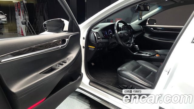 Hyundai Grandeur 2019 — photo 10