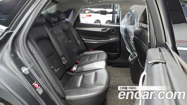 Hyundai Grandeur 2019 — photo 17