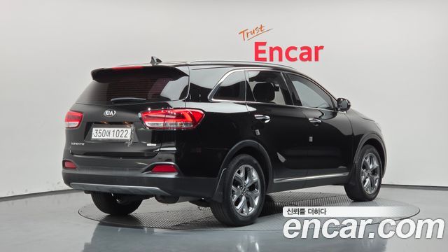Kia Sorento 2016 — photo 2