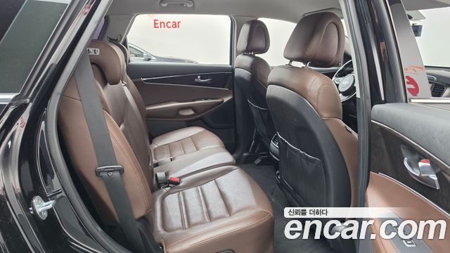 Kia Sorento 2016 — photo 17
