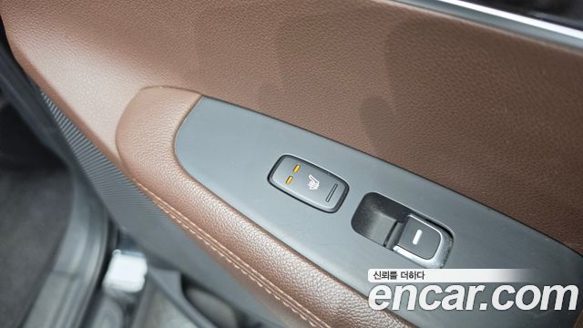 Kia Sorento 2016 — photo 28