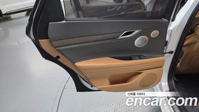 Genesis G80 2022 — photo 15