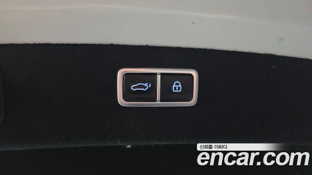 Genesis G80 2022 — photo 31