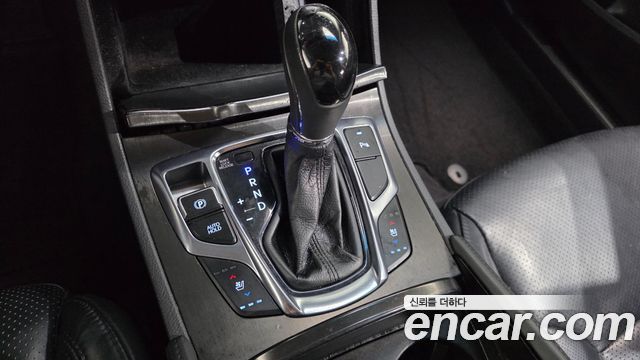 Hyundai Grandeur 2017 — photo 9