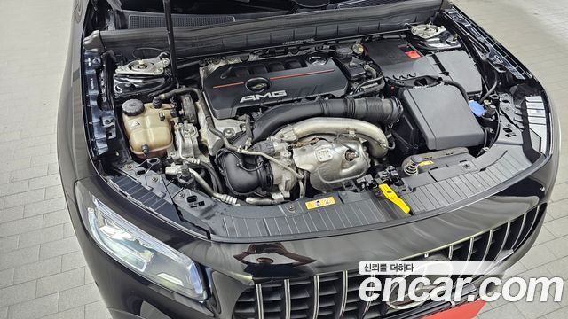 Mercedes-Benz GLB-Class 2021 — photo 6