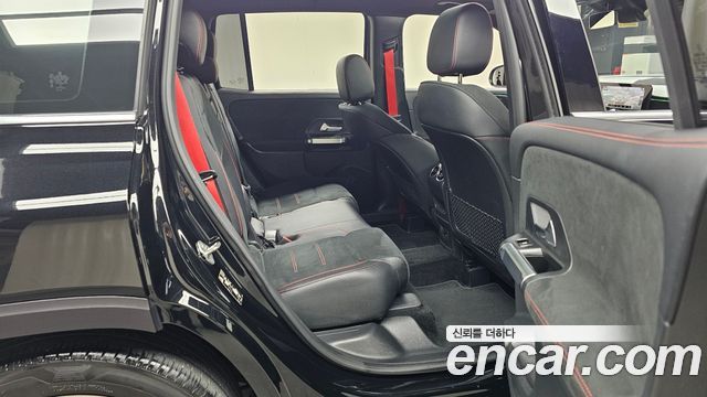 Mercedes-Benz GLB-Class 2021 — photo 17
