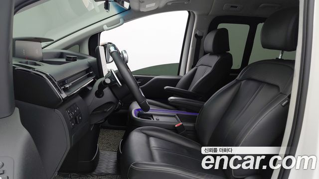 Hyundai Staria 2023 — photo 10