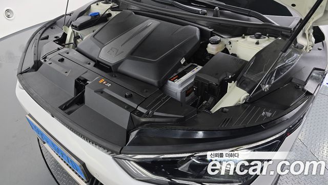 Kia EV6 2022 — photo 6