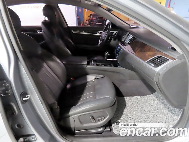 Hyundai Genesis 2016 — photo 8