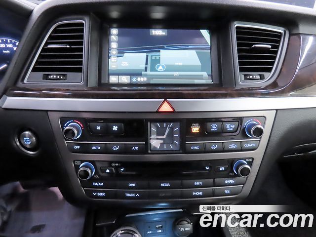 Hyundai Genesis 2016 — photo 13
