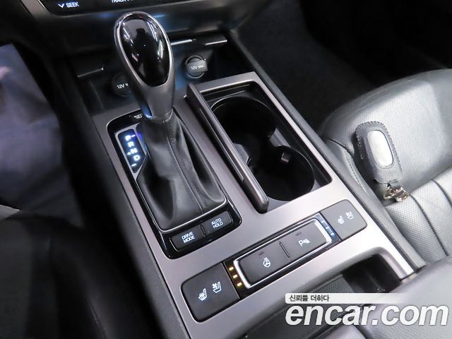 Hyundai Genesis 2016 — photo 14