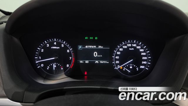 Genesis G80 2017 — photo 11