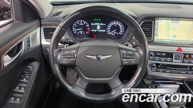 Genesis G80 2017 — photo 20