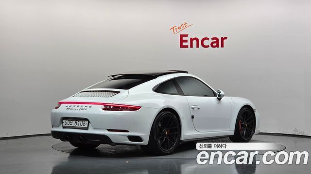 Porsche 911 2017 — photo 2