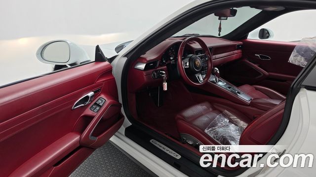 Porsche 911 2017 — photo 13