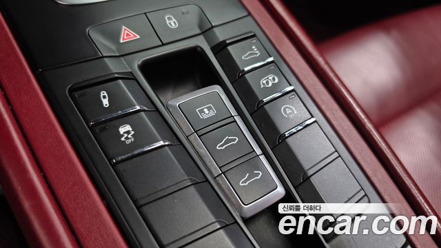 Porsche 911 2017 — photo 21