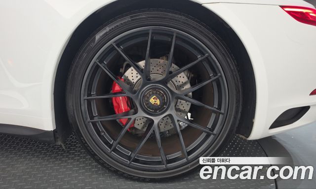 Porsche 911 2017 — photo 7