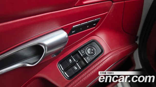 Porsche 911 2017 — photo 28