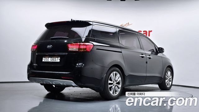 Kia Canival 2016 — photo 2
