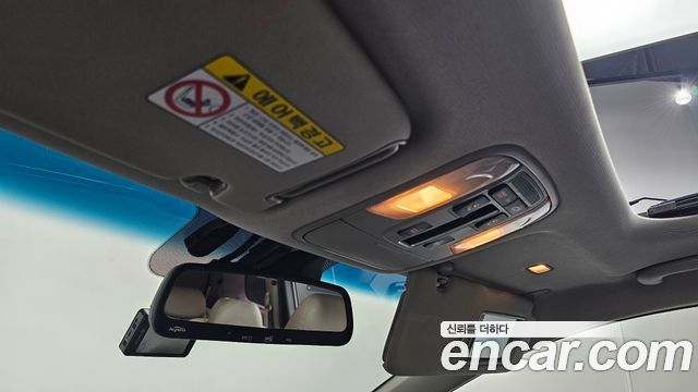 Kia Canival 2016 — photo 21