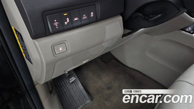 Kia Canival 2016 — photo 29