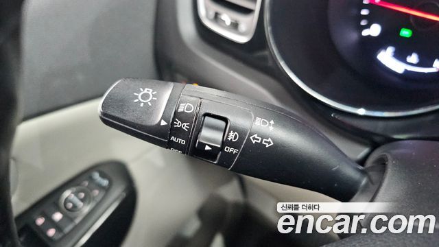 Kia Canival 2016 — photo 32