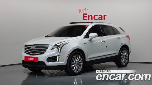 Cadillac XT5 2019 — photo 1