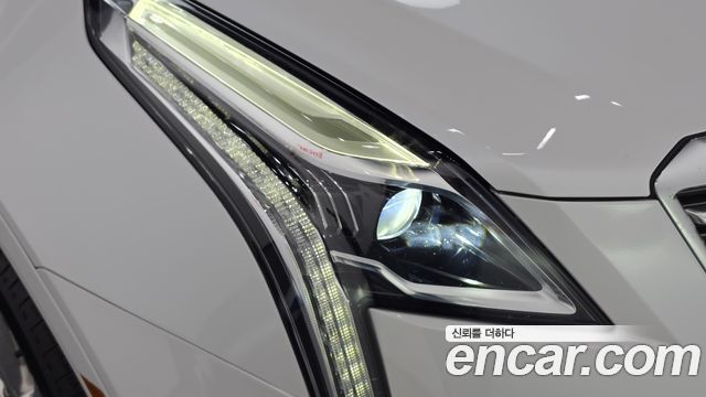 Cadillac XT5 2019 — photo 8