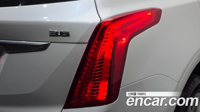 Cadillac XT5 2019 — photo 9