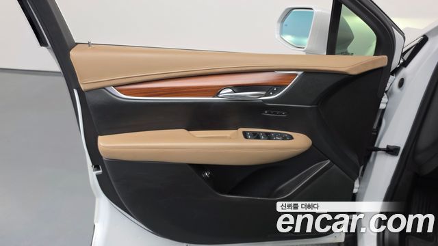 Cadillac XT5 2019 — photo 14