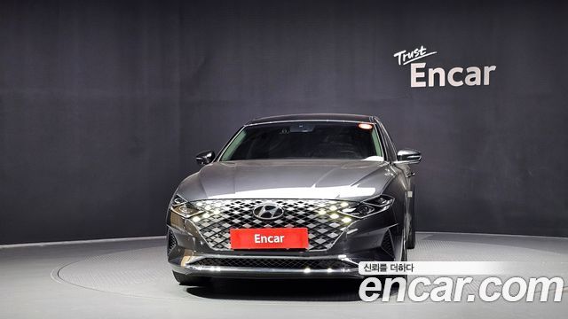 Hyundai Grandeur 2023 — photo 3