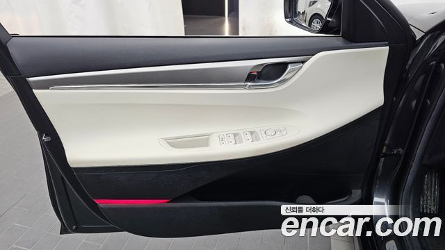 Hyundai Grandeur 2023 — photo 14