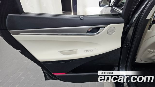 Hyundai Grandeur 2023 — photo 15