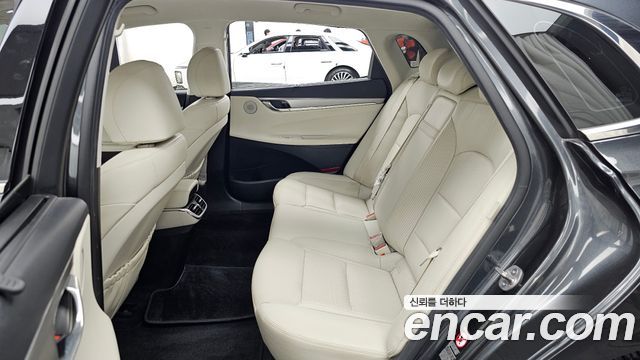 Hyundai Grandeur 2023 — photo 16