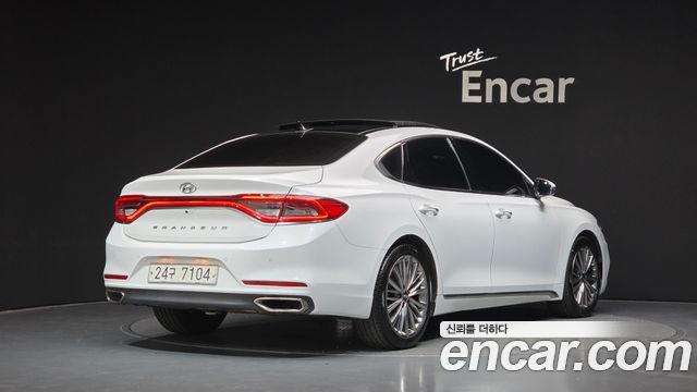 Hyundai Grandeur 2017 — photo 2
