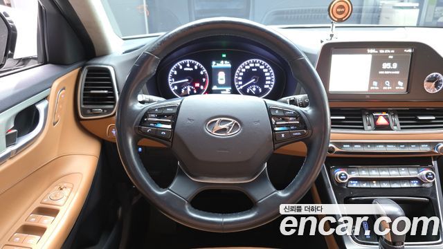 Hyundai Grandeur 2017 — photo 12