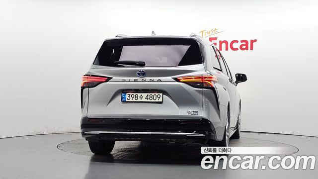 Toyota Sienna 2021 — photo 4