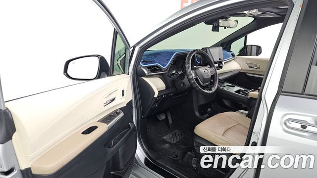 Toyota Sienna 2021 — photo 13
