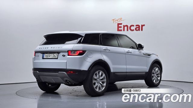 Land Rover Range Rover Evoque 2017 — photo 2