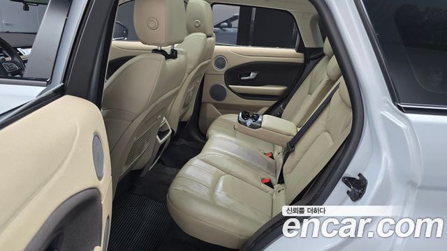 Land Rover Range Rover Evoque 2017 — photo 12